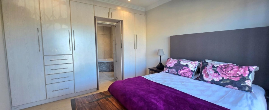 6 Bedroom Property for Sale in Franskraal Western Cape